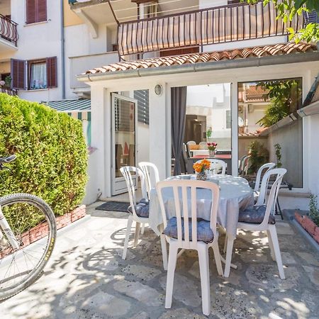 Family Apartment Romina Vrsar Bagian luar foto